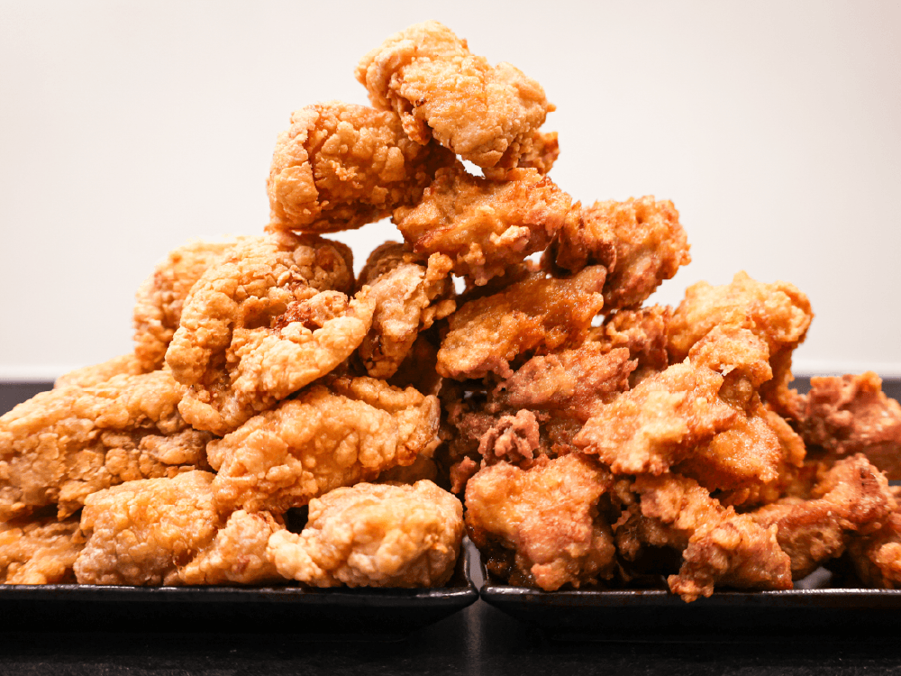 デカ盛り唐揚げ